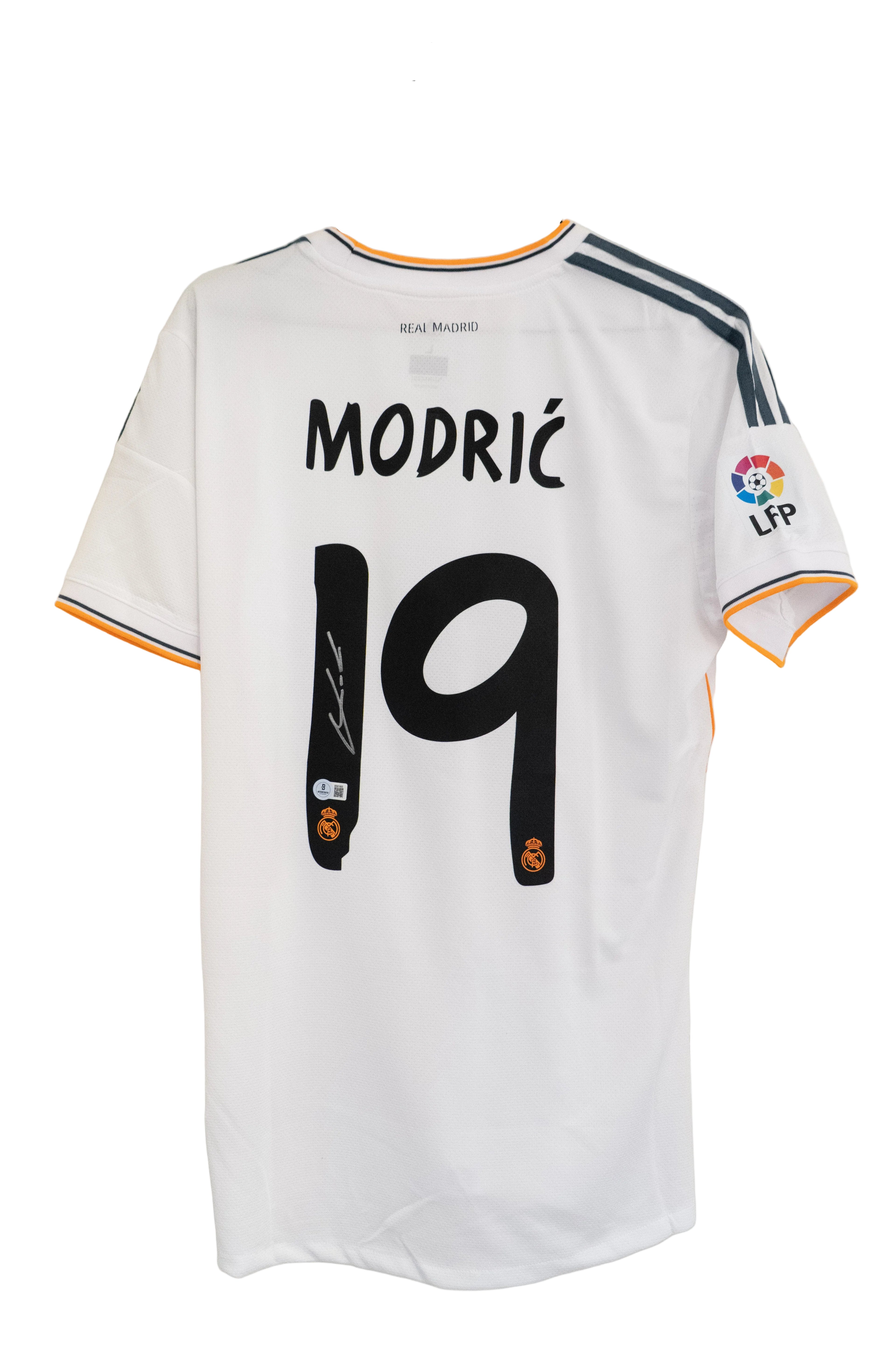 Luca Modric Signert Real Madrid Drakt
