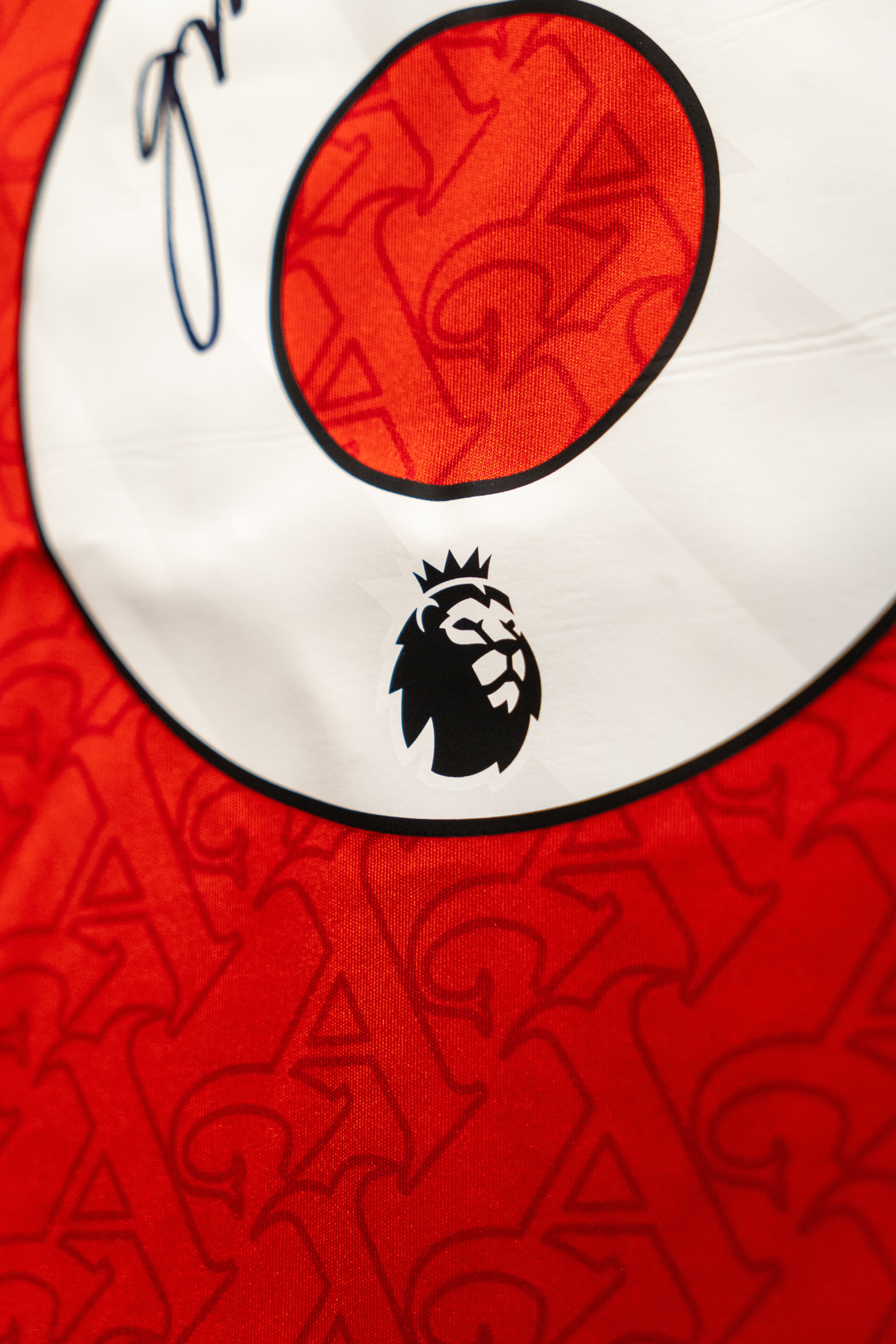 Gabriel Magalhães      Signert Arsenal hjemmedrakt                2025/26