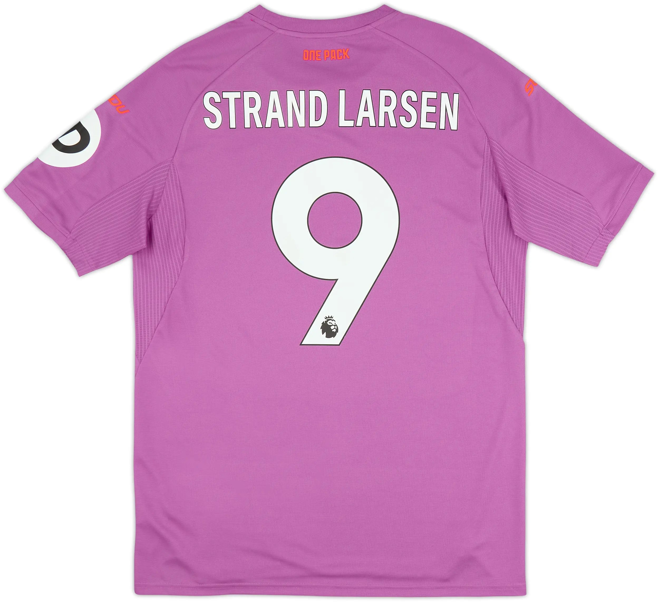 2024-25 Wolves Tredjedrakt Strand Larsen #9