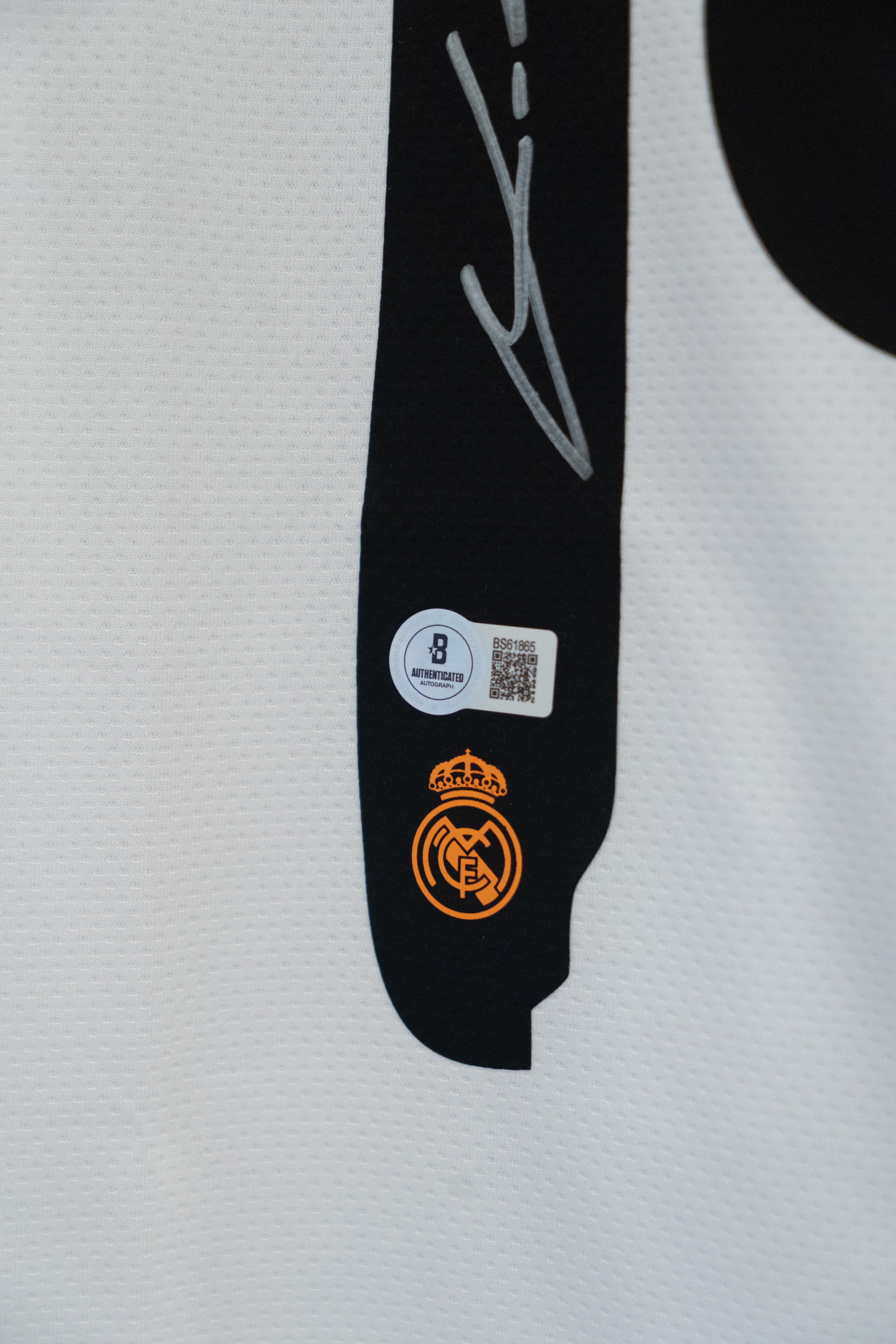 Luca Modric Signert Real Madrid Drakt