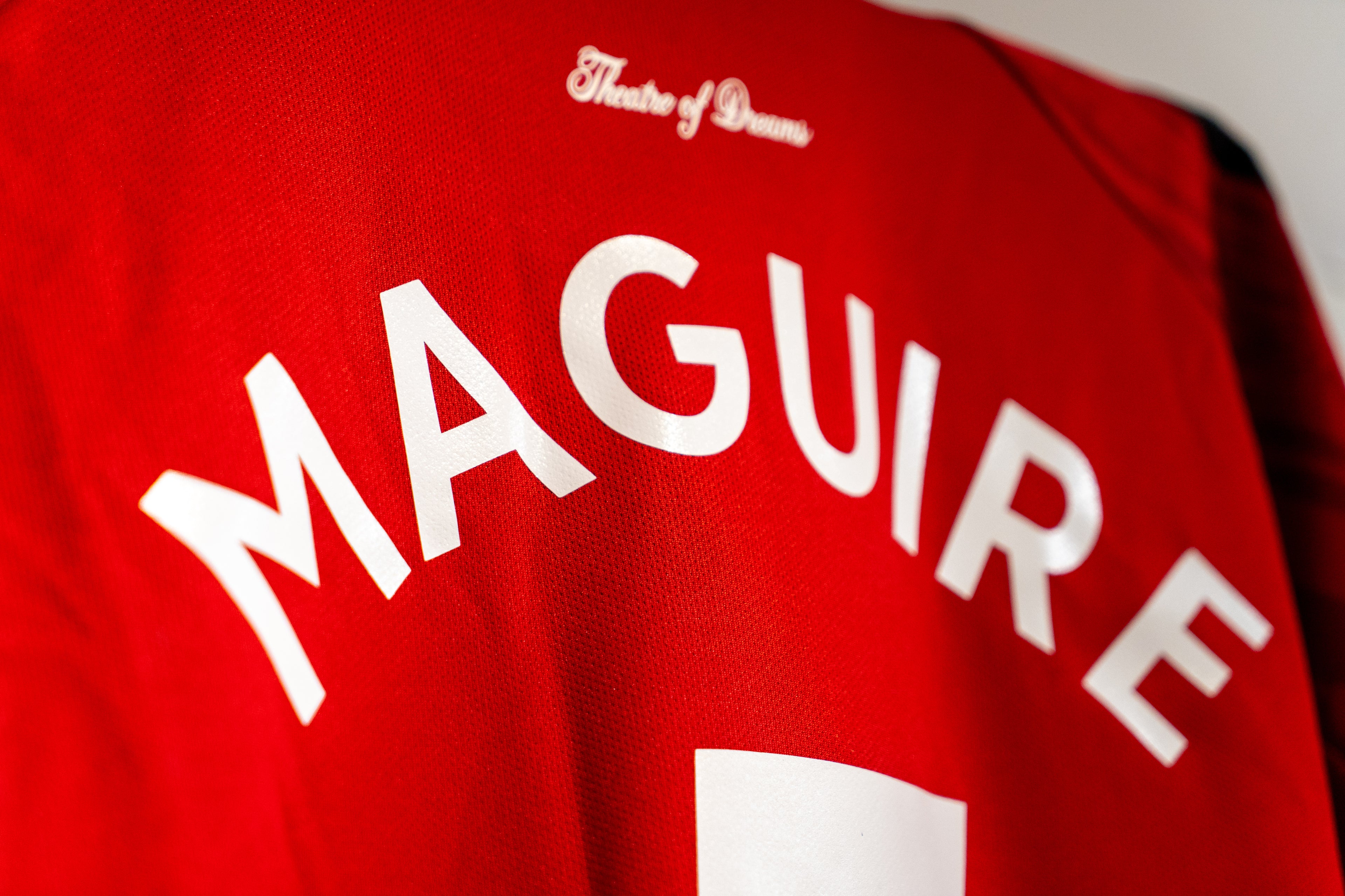 Harry Maguire Signert Manchester United hjemmedrakt 25/26
