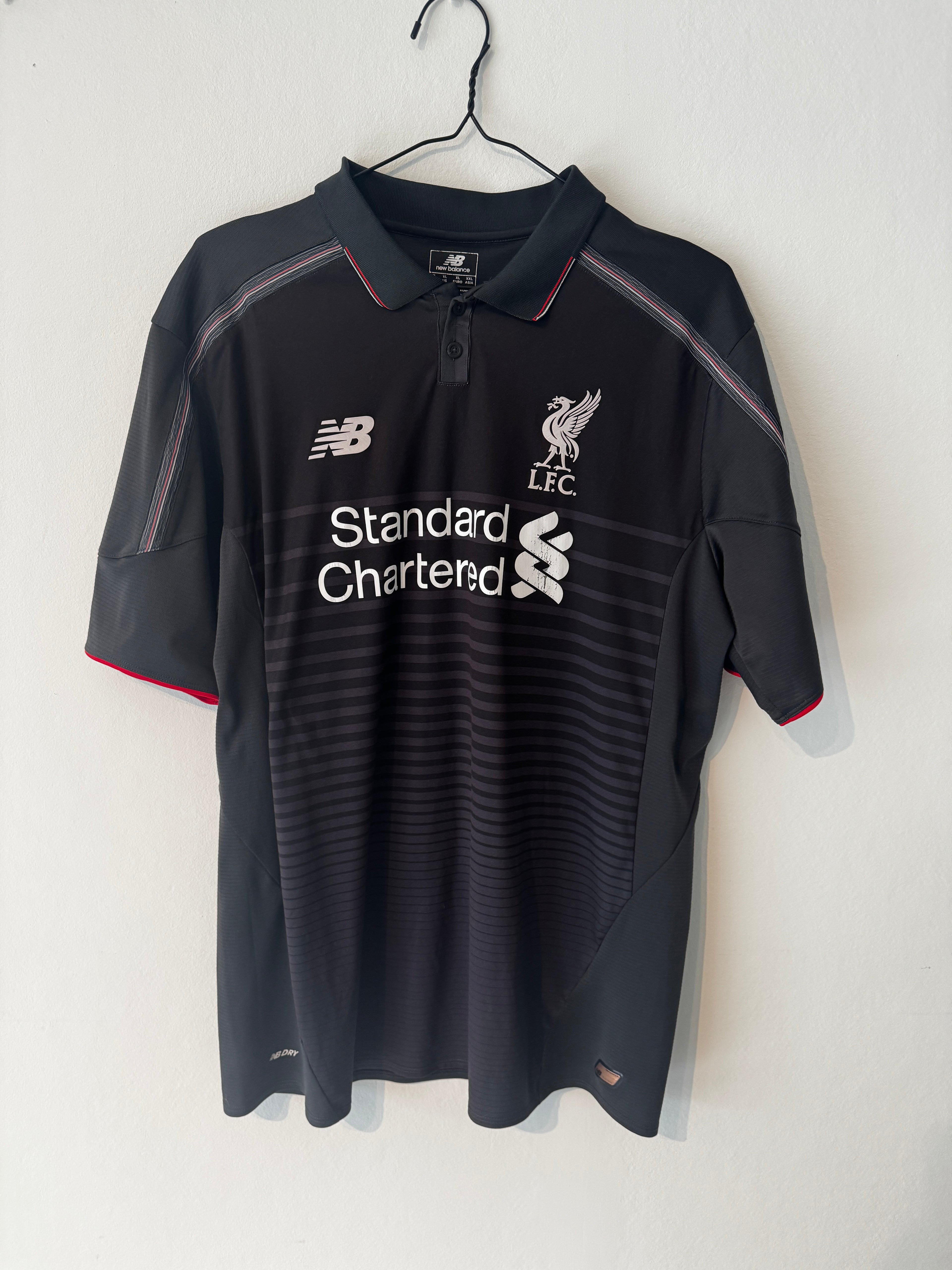 Liverpool 3.Drakt 15/16