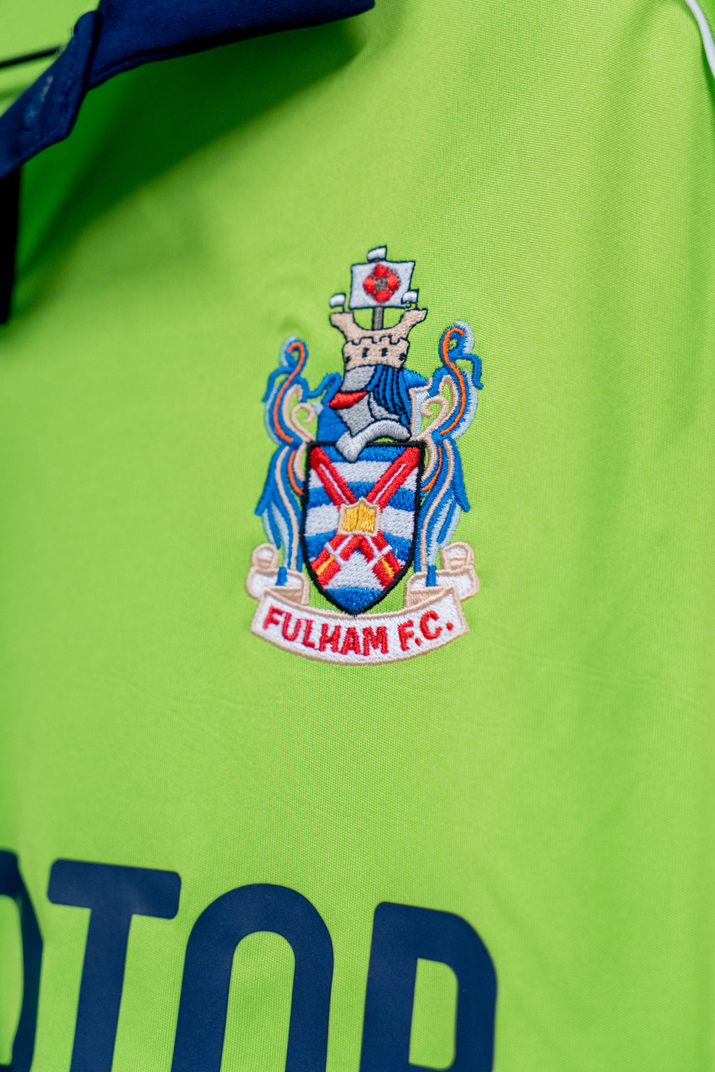 Signert og kampbrukt Sander Berge Fulham drakt