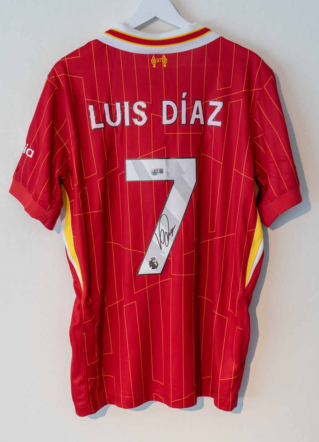 Luis Diaz Signert Liverpool hjemmedrakt