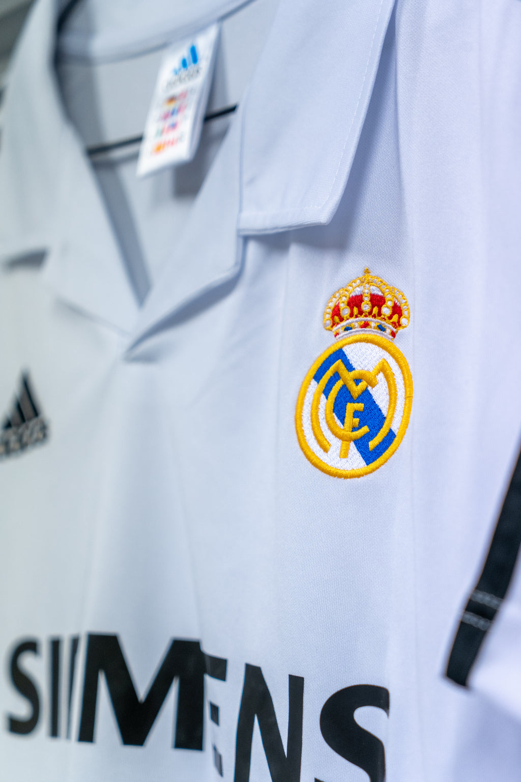 Luis Figo Signert Real Madrid hjemmedrakt