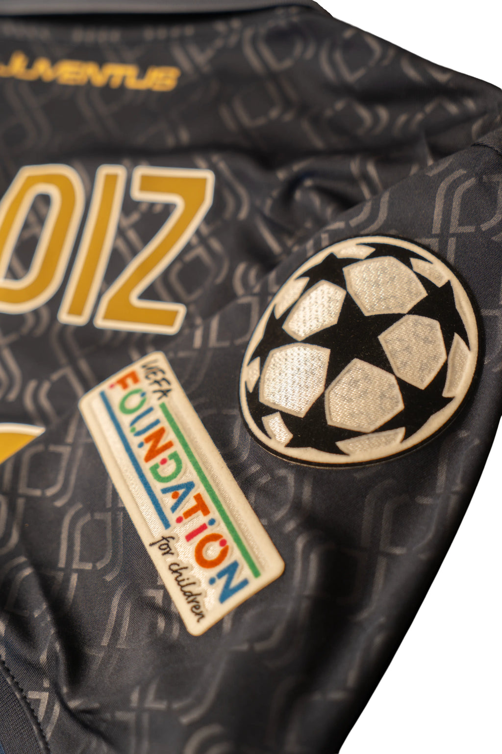 2024-25 Juventus Tredje drakt CL patch Yildiz #10