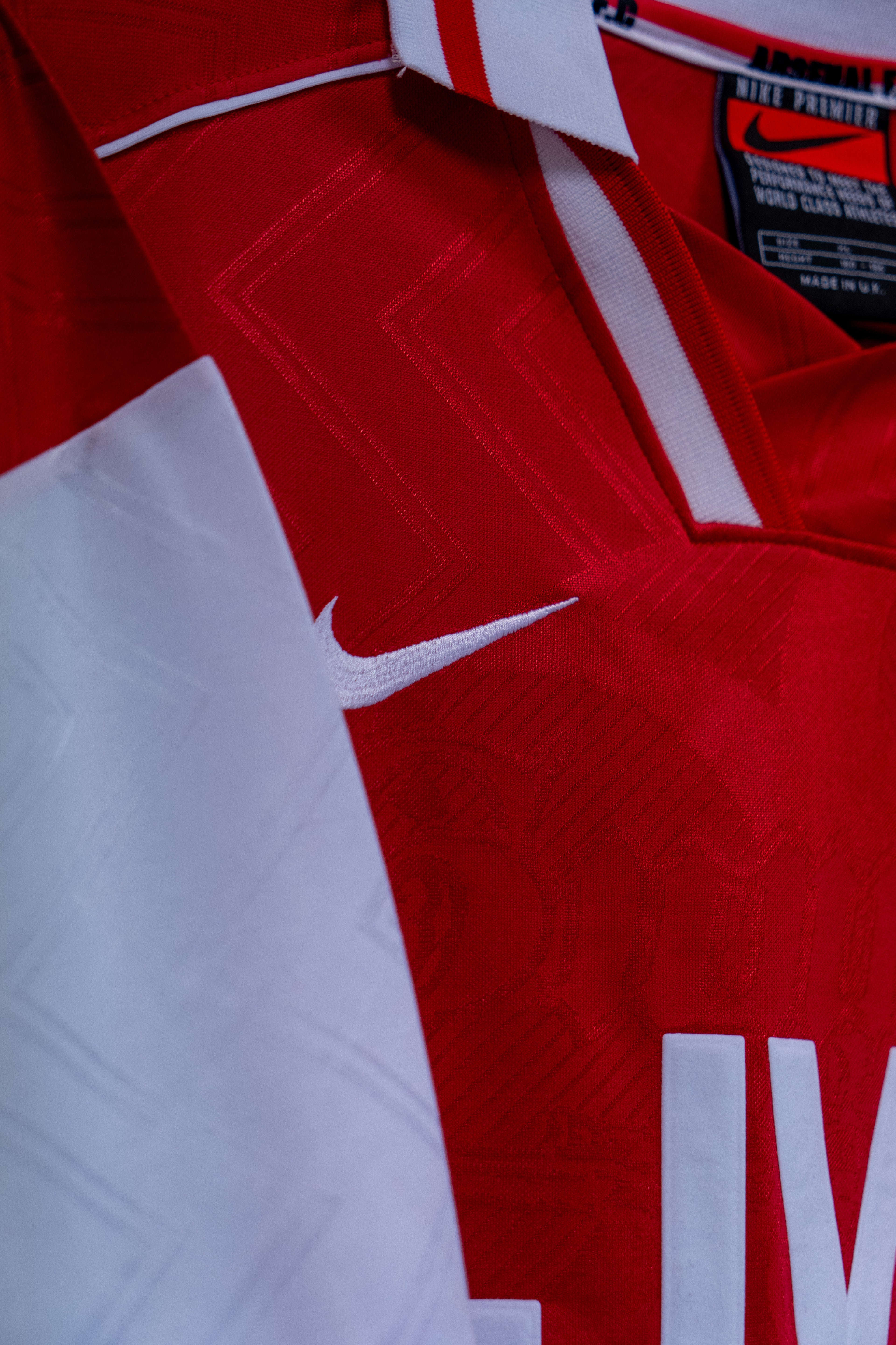 Patrick Vieira Signert Arsenal hjemmedrakt 96/98